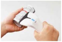 采用了觸控讀取，操作極為簡單