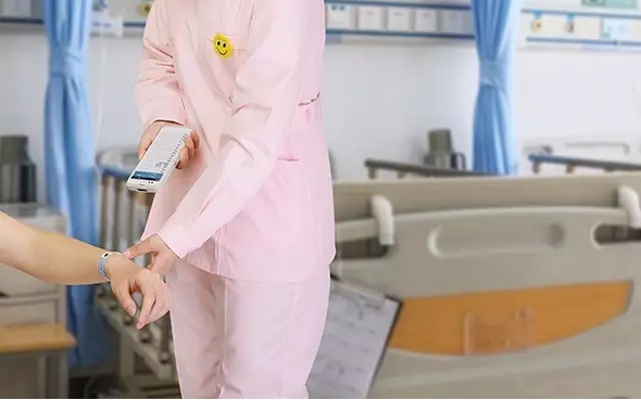 &ldquo;小碼哥醫(yī)護版&rdquo;讓醫(yī)護工作輕松更高